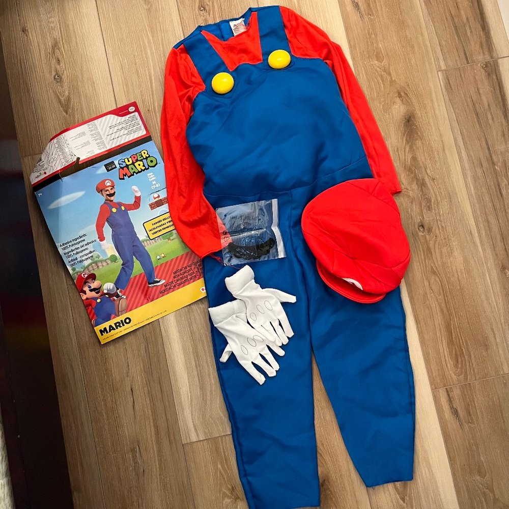 Kids Mario Halloween Costume, size Medium (7-8)